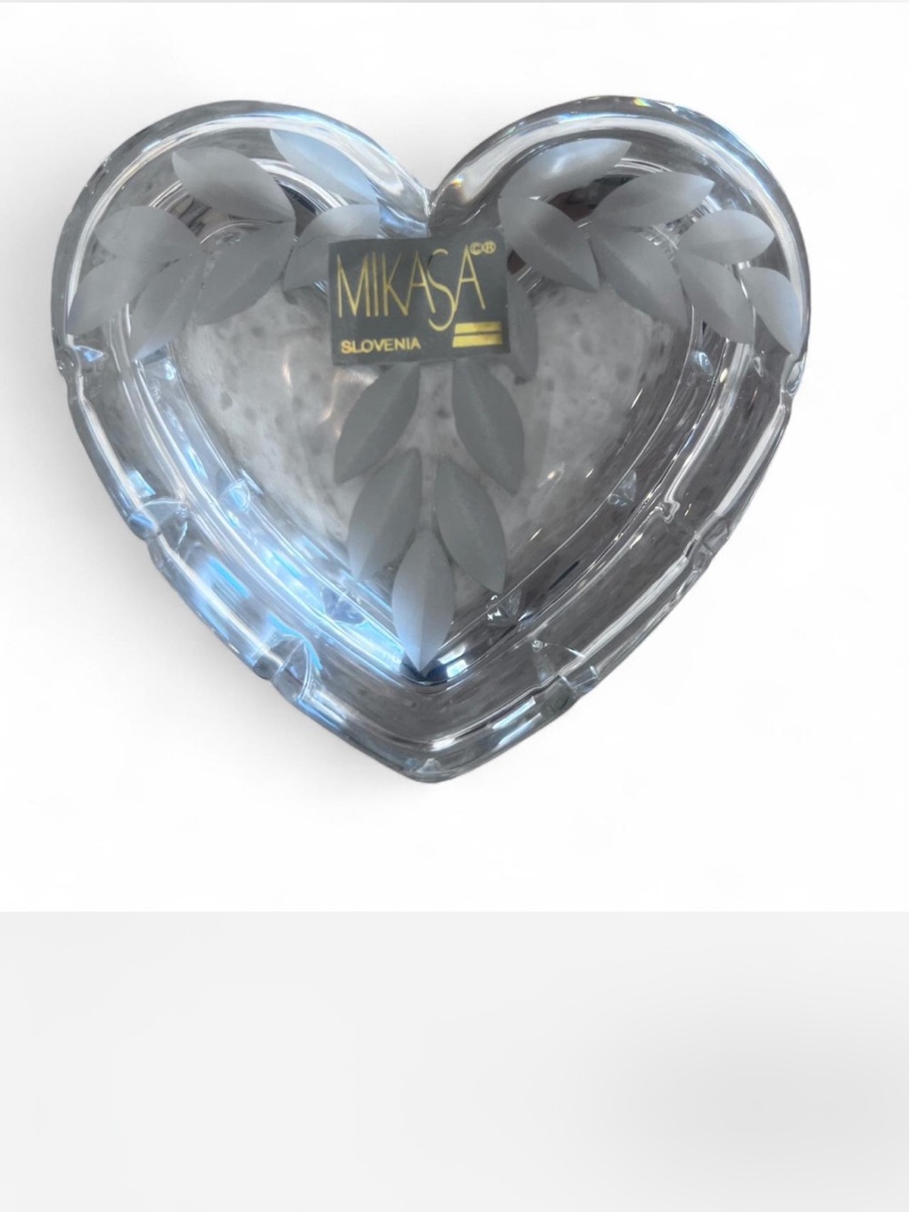 Vintage Mikasa Crystal Heart trinket box !!